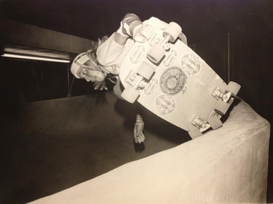 About Lonnie Toft - Pro Skateboarder Profile, Biography and History